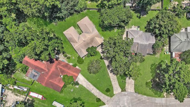 188 Greenleaf Lane, Conroe, TX 77304