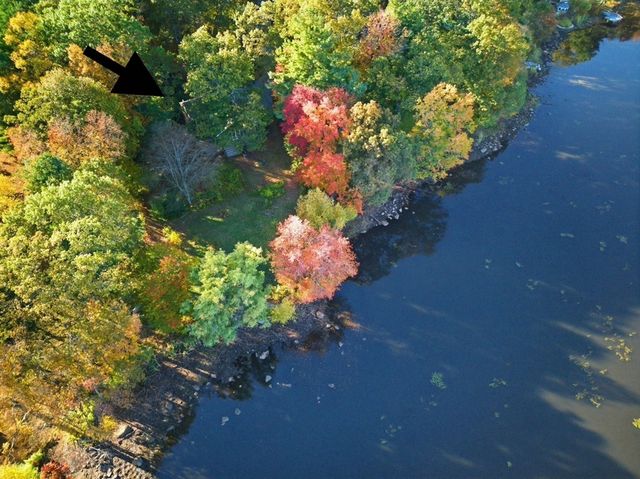 33 W Elm St, Hopkinton, MA 01748