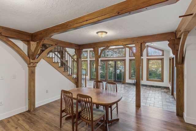 33 W Elm St, Hopkinton, MA 01748