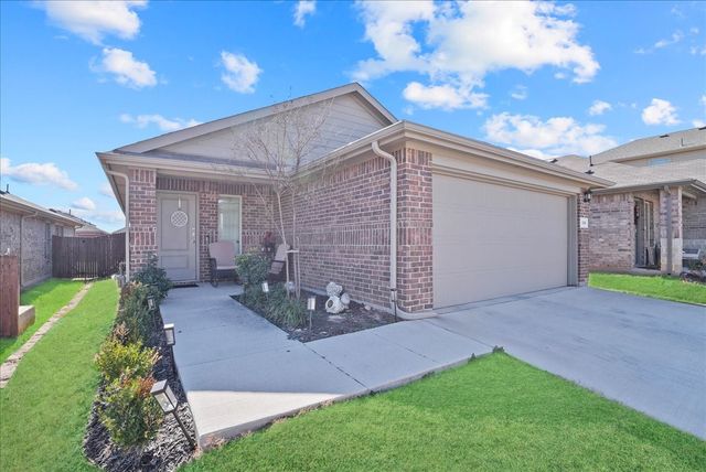 136 Greengate Drive, Boyd, TX 76023