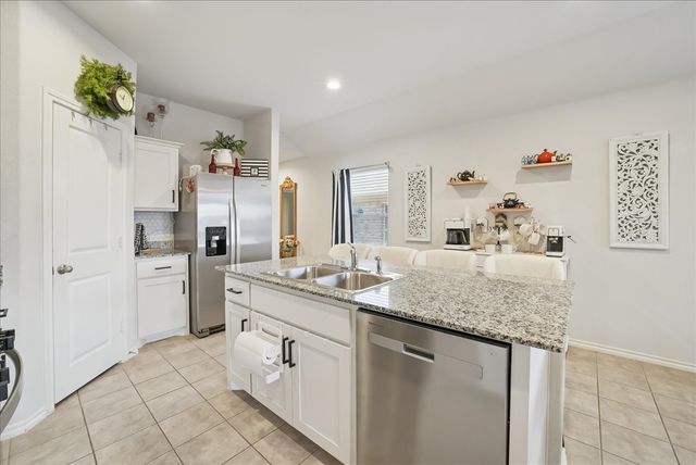 136 Greengate Drive, Boyd, TX 76023