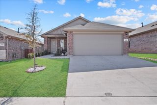 136 Greengate Drive, Boyd, TX 76023