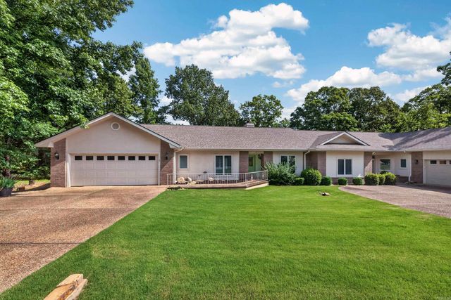 1 Magellan Circle, Hot Springs Village, AR 71909