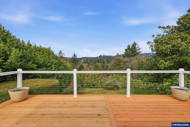 5623 SW Boundary St, Portland, OR 97221