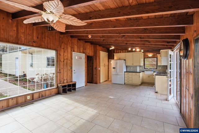 5623 SW Boundary St, Portland, OR 97221