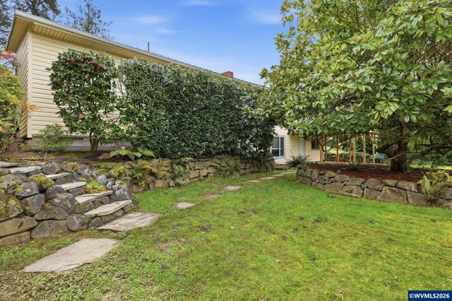 5623 SW Boundary St, Portland, OR 97221