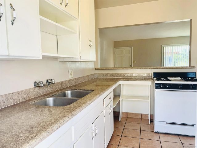 1173-1179 Felspar St., San Diego, CA 92109