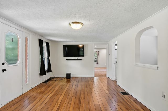 128 DeHaven Road, South Beaver Twp, PA 15010
