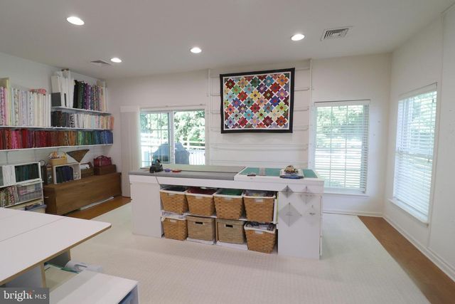 1969 SPEEDWELL RD, Lancaster, PA 17601
