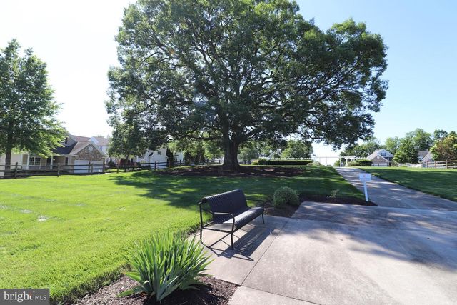 1969 SPEEDWELL RD, Lancaster, PA 17601