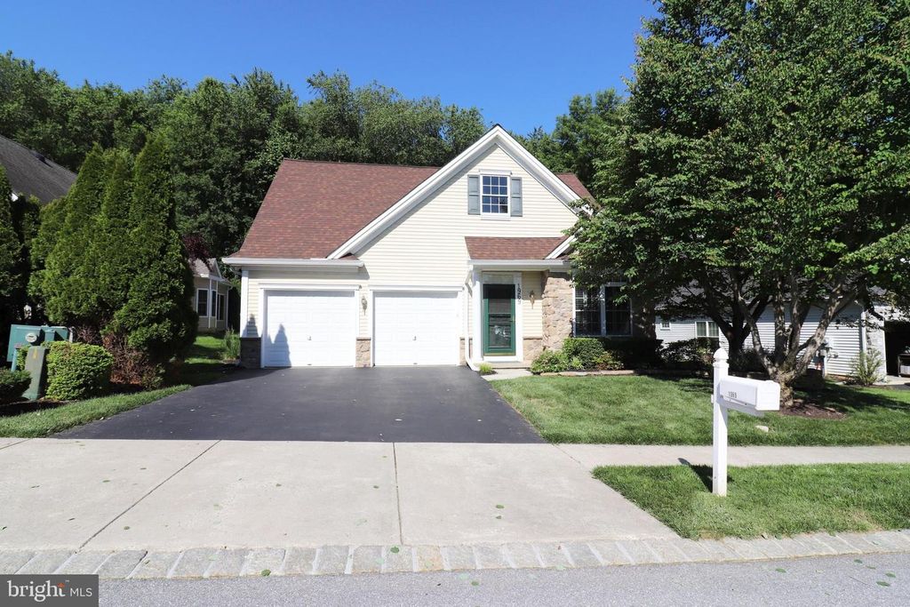 1969 SPEEDWELL RD, Lancaster, PA 17601