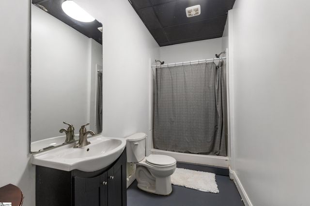 128 Burlwood Court, Greer, SC 29651