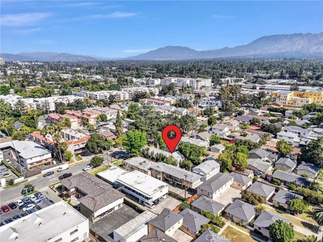 56 N Parkwood, Pasadena, CA 91107