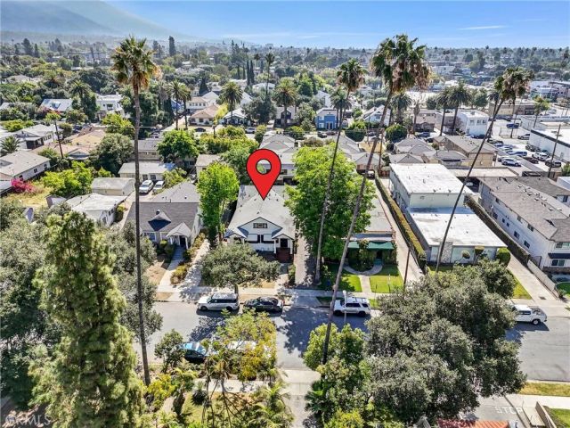 56 N Parkwood, Pasadena, CA 91107