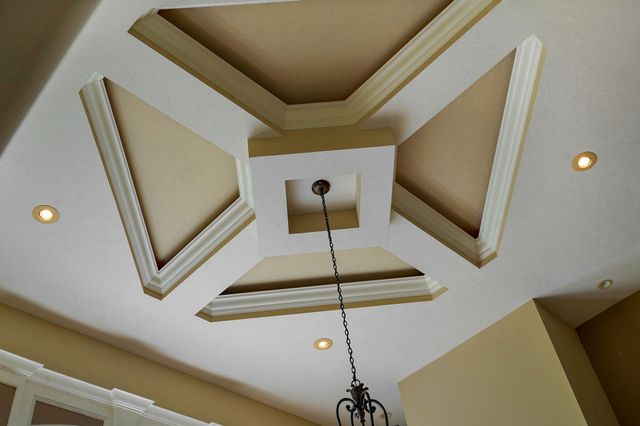 5909 S Brightwater Trail, Springfield, MO 65810