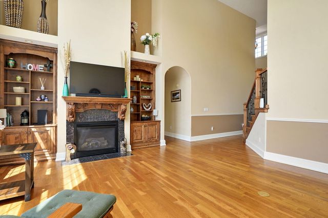 5909 S Brightwater Trail, Springfield, MO 65810