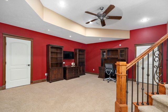 5909 S Brightwater Trail, Springfield, MO 65810