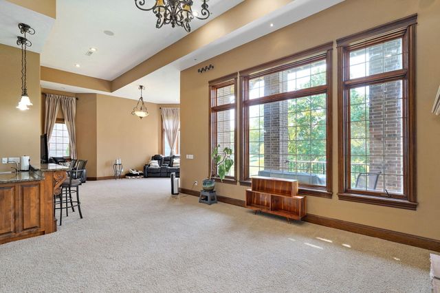 5909 S Brightwater Trail, Springfield, MO 65810