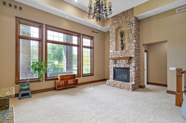 5909 S Brightwater Trail, Springfield, MO 65810