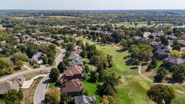 5909 S Brightwater Trail, Springfield, MO 65810