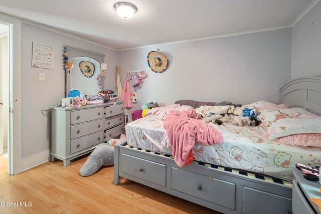 138 S 2nd Avenue, Mechanicville, NY 12118