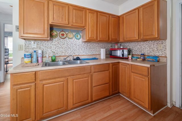 138 S 2nd Avenue, Mechanicville, NY 12118