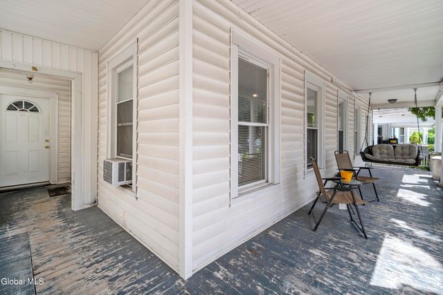 138 S 2nd Avenue, Mechanicville, NY 12118