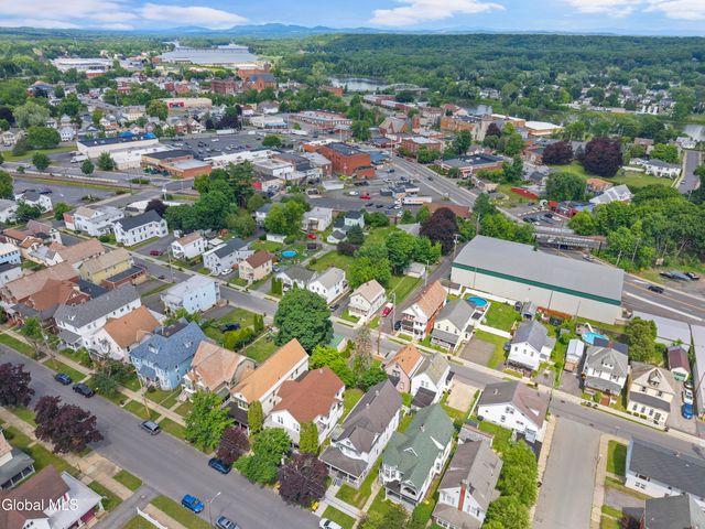 138 S 2nd Avenue, Mechanicville, NY 12118
