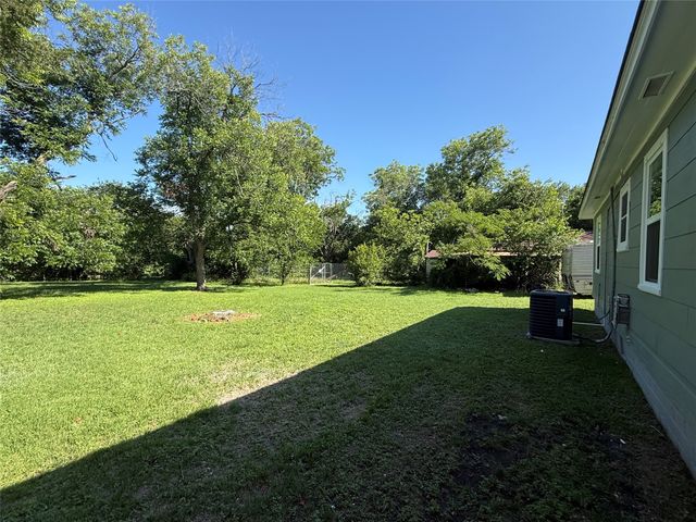 323 Hurt Street, Dublin, TX 76446