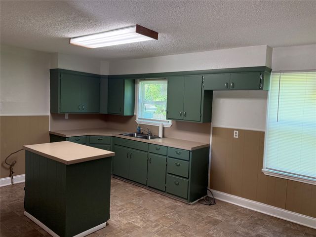 323 Hurt Street, Dublin, TX 76446