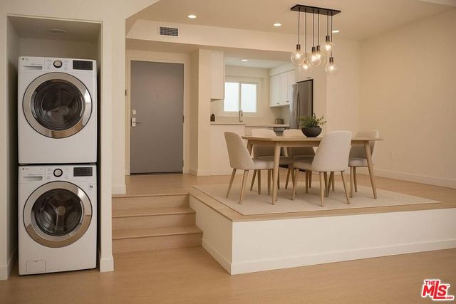 508 N Kings Road 1, West Hollywood, CA 90048