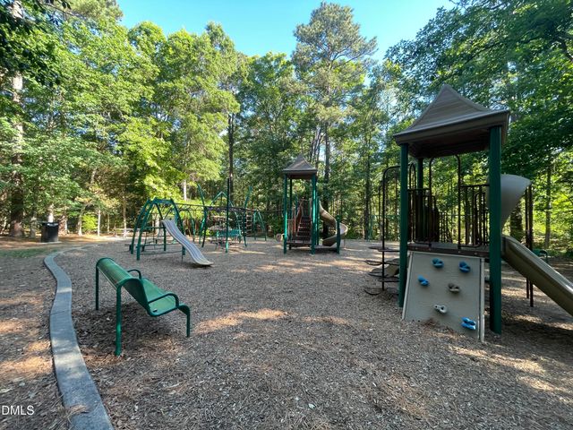 5 Pinestraw Way, Durham, NC 27713