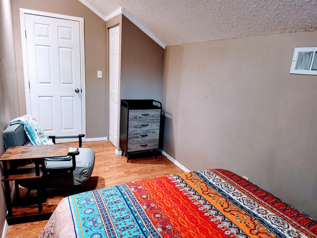 10045 Woodland Village DR B, Austin, TX 78750