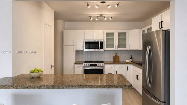 900 Bay Drive 424, Miami Beach, FL 33141