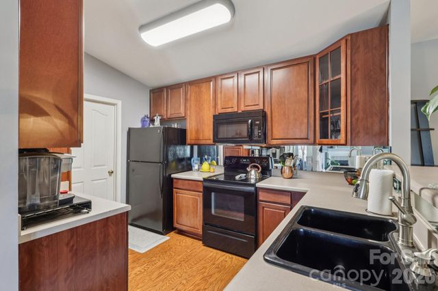 10742 Hill Point Court, Charlotte, NC 28262