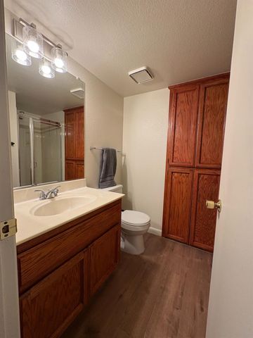 2881 Perez Ct, West Sacramento, CA 95691