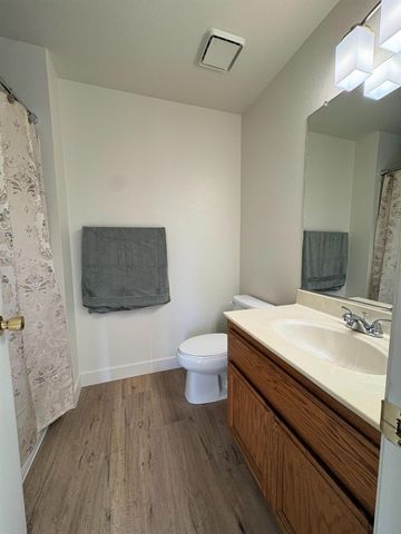 2881 Perez Ct, West Sacramento, CA 95691