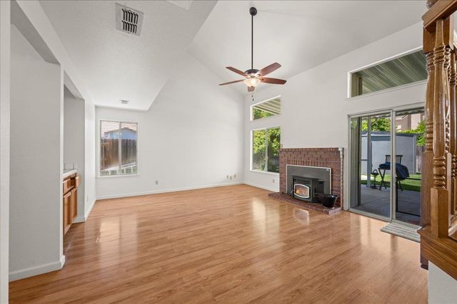 2881 Perez Ct, West Sacramento, CA 95691