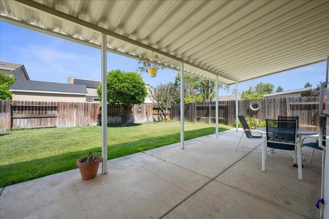 2881 Perez Ct, West Sacramento, CA 95691