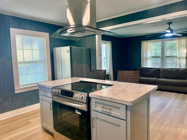 705 N 9th Street, Gurdon, AR 71743