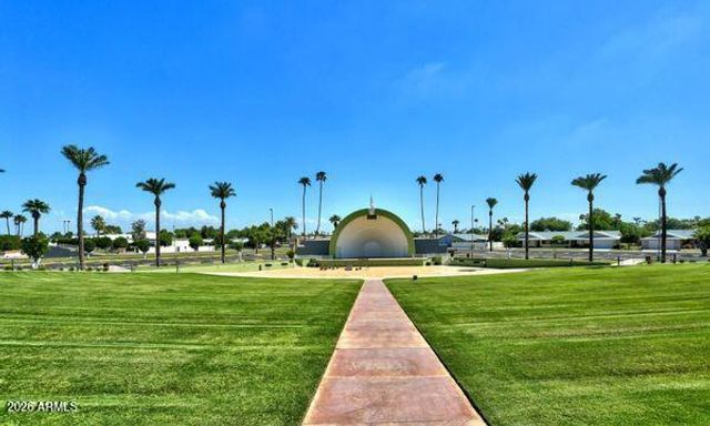 18218 N 99TH Drive, Sun City, AZ 85373