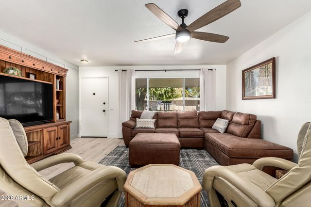 18218 N 99TH Drive, Sun City, AZ 85373