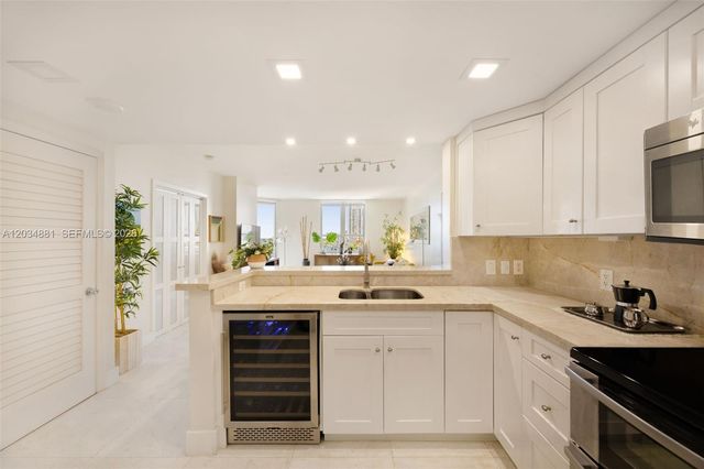 701 Brickell Key Blvd 901, Miami, FL 33131