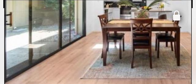2042 University Park Dr, Sacramento, CA 95825