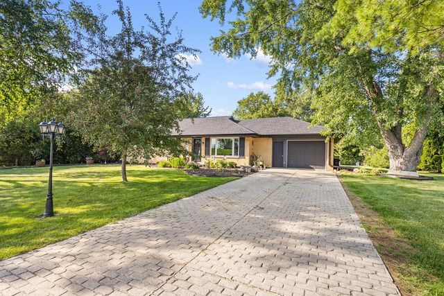 15440 Mt Vernon AVENUE, Brookfield, WI 53005