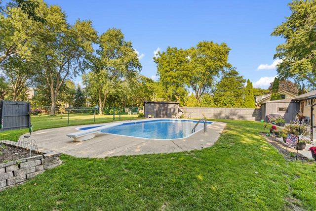 15440 Mt Vernon AVENUE, Brookfield, WI 53005