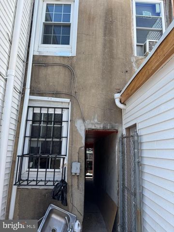 2601 POTTER ST, Philadelphia, PA 19125