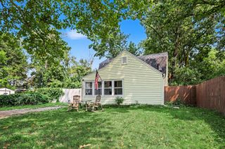 125 Maplelawn Street SE, Kentwood, MI 49548