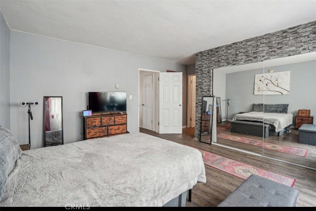 Image 6 of property listing at 1629 Franklin 4, Santa Monica, CA 90404