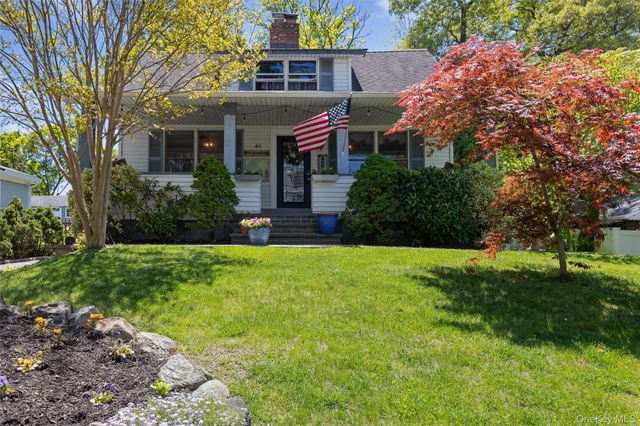 40 Bellecrest Avenue, East Northport, NY 11731